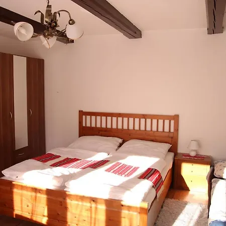 Chalupka V Zdiari ロッジ *